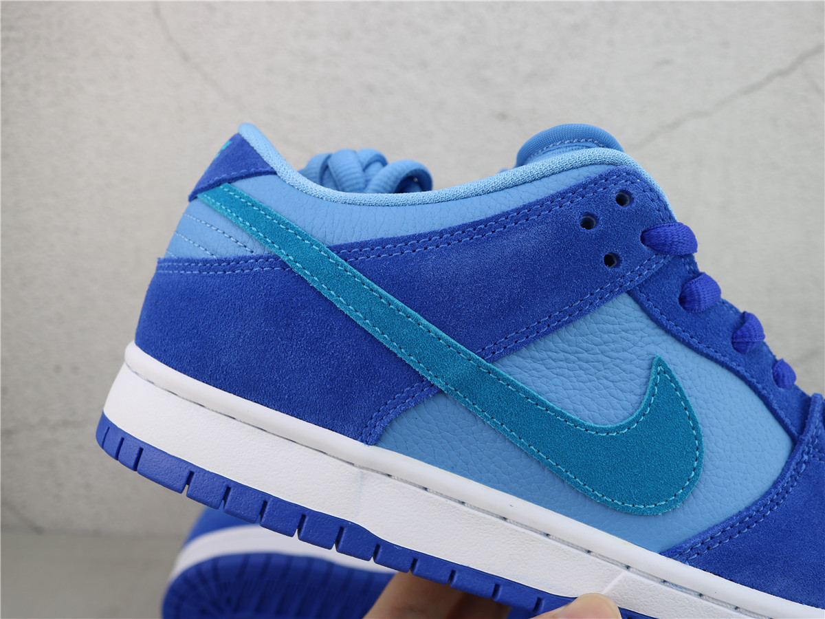 M Batch Nike SB Dunk Low Blue Raspberry DM0807-400